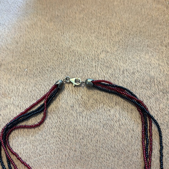 Black and red beaded necklace with large hand made glass pendant 16” - Picture 5 of 6